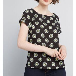 ModCloth Delightful Demeanor Short Sleeve Shirt S‎